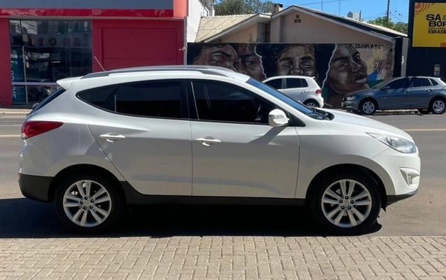 imagem-https://www.socarrao.com.br/sc-vehicle-images-prod/1132990/1779818957915-gb-12eb2d1.jpeg