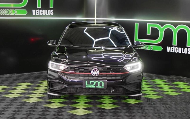 imagem-https://www.socarrao.com.br/sc-vehicle-images-prod/1133657/1789419351535-7817772_2_B_0f4be10582.jpeg