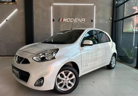 Nissan MARCH SV 1.0 12V Flex 5p 2016 Branco — foto 1 de 3