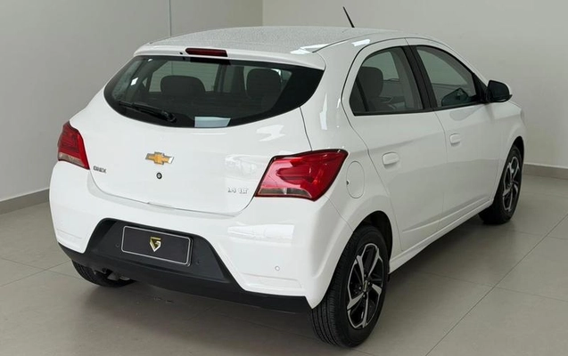 imagem-https://www.socarrao.com.br/sc-vehicle-images-prod/1133840/1787142103345-8012619_5_B_70f8f93e5d.jpeg