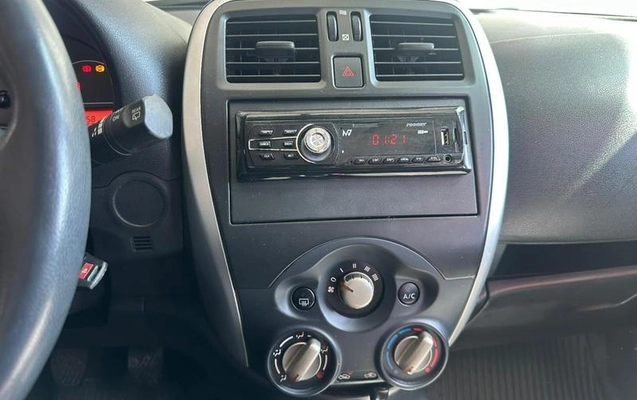 imagem-https://www.socarrao.com.br/sc-vehicle-images-prod/1133968/1779383995922-8052579_15_B_9658d743b2.jpeg