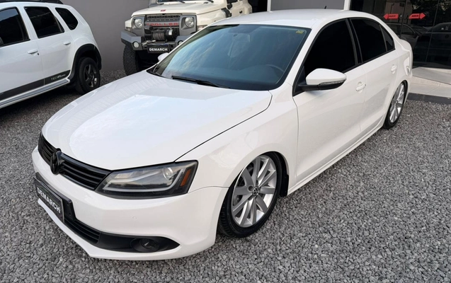 imagem-https://www.socarrao.com.br/sc-vehicle-images-prod/1134702/1777917135116-My5qcGVn.jpeg