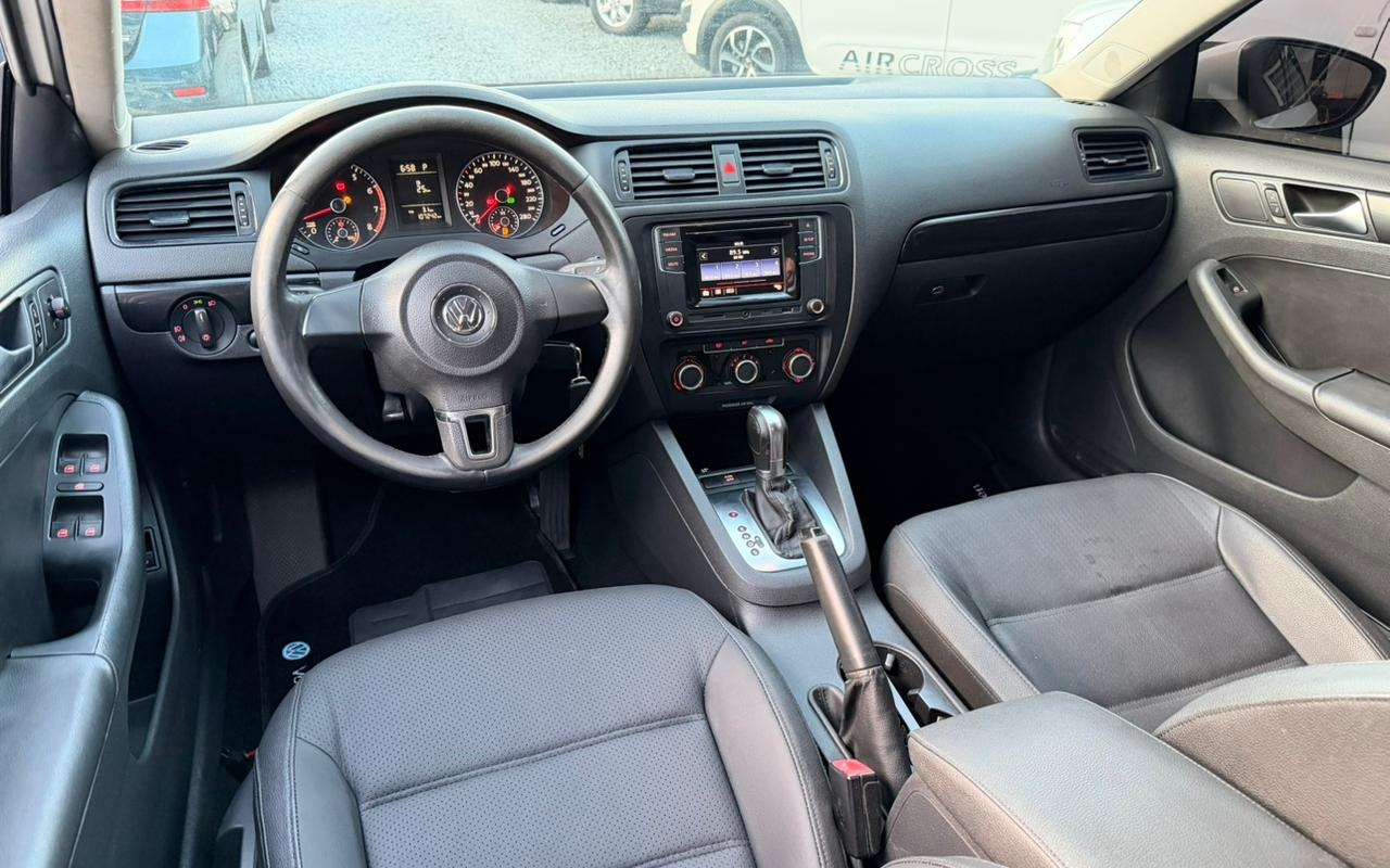 imagem-https://www.socarrao.com.br/sc-vehicle-images-prod/1134702/1777917135314-Ni5qcGVn.jpeg