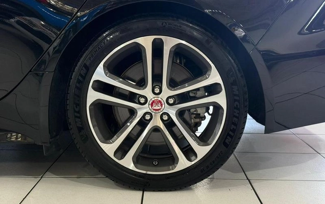 imagem-https://www.socarrao.com.br/sc-vehicle-images-prod/1135246/1783794418000-7990968_16_B_e4f03610d4.jpeg