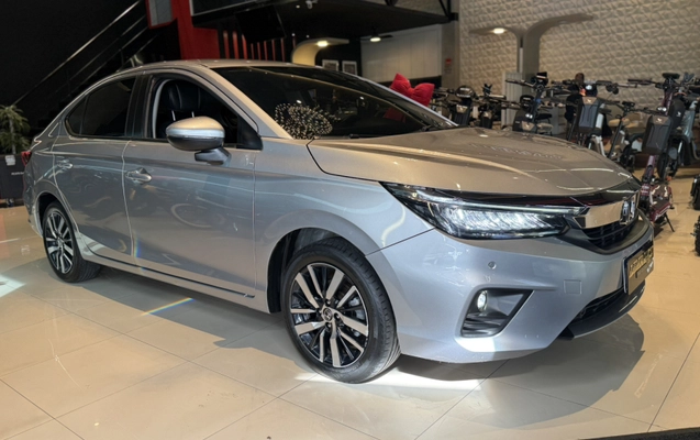 imagem-https://www.socarrao.com.br/sc-vehicle-images-prod/1135712/1789045976935-app-photos-fwXtNvmHMzNrCr8q7GKmDGebV8oGTExN.jpg