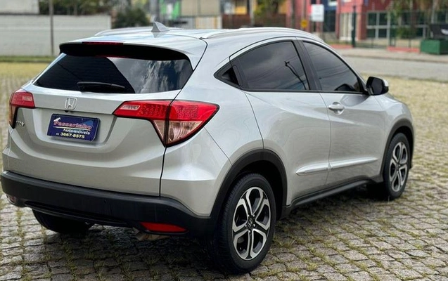 imagem-https://www.socarrao.com.br/sc-vehicle-images-prod/1136186/1788011731350-8034957_9_B_13465a9419.jpeg