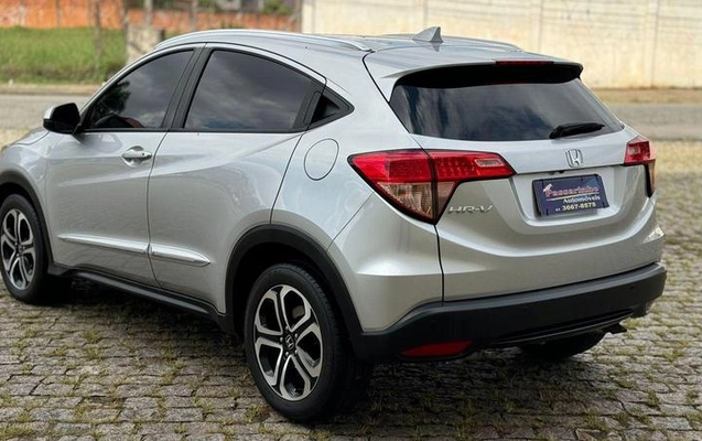 imagem-https://www.socarrao.com.br/sc-vehicle-images-prod/1136186/1788011731352-8034957_2_B_8aa6c362de.jpeg
