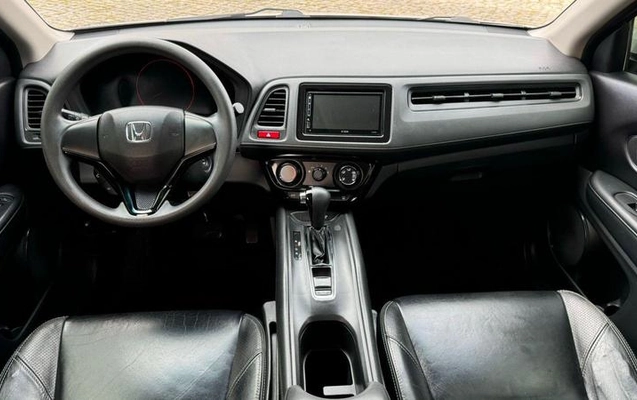 imagem-https://www.socarrao.com.br/sc-vehicle-images-prod/1136186/1788011731357-8034957_12_B_294a9b34dd.jpeg