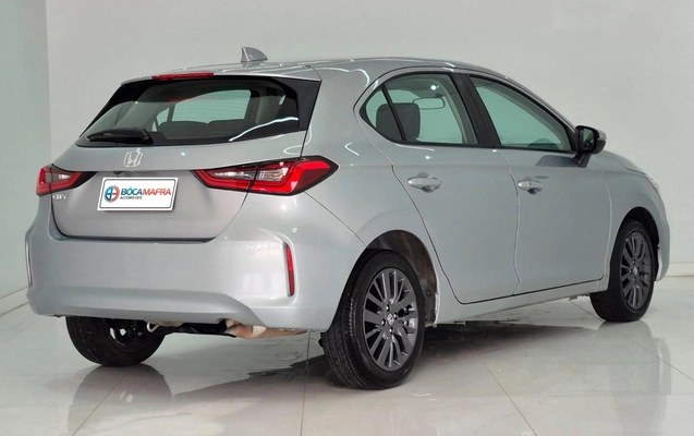 imagem-https://www.socarrao.com.br/sc-vehicle-images-prod/1137626/1777921912865-2278505ef3dc404182061b43d1958356_1777921805161.jpg