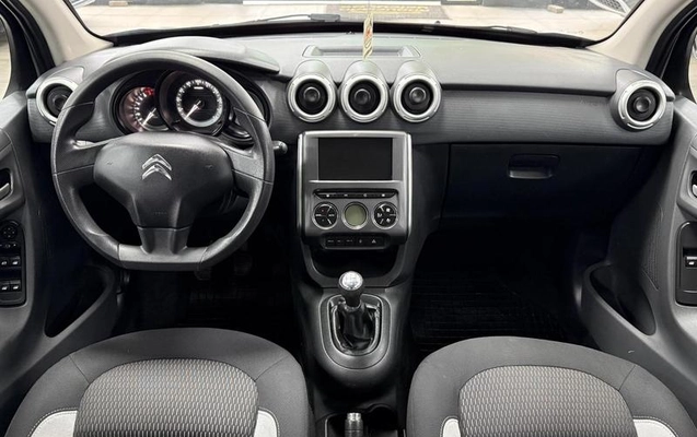 imagem-https://www.socarrao.com.br/sc-vehicle-images-prod/1138480/1788281727032-7995603_7_B_fd92069e96.jpeg