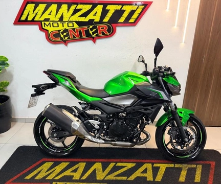 KAWASAKI Z 500 2025 Verde — foto 1 de 3