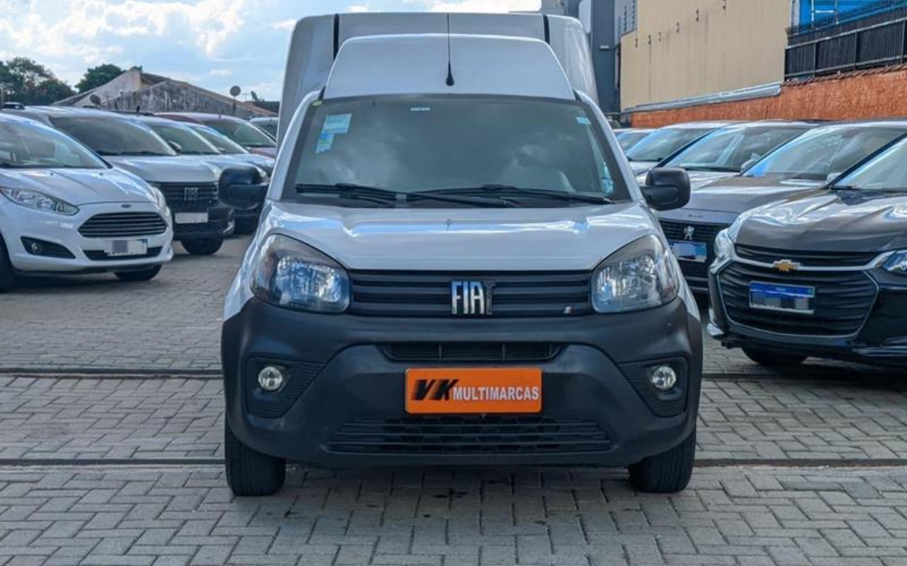imagem-https://www.socarrao.com.br/sc-vehicle-images-prod/1140407/1777926067642-ODAwNTA3M18xNF9CXzM2ZTg5ZmE4MjguanBlZw.jpeg