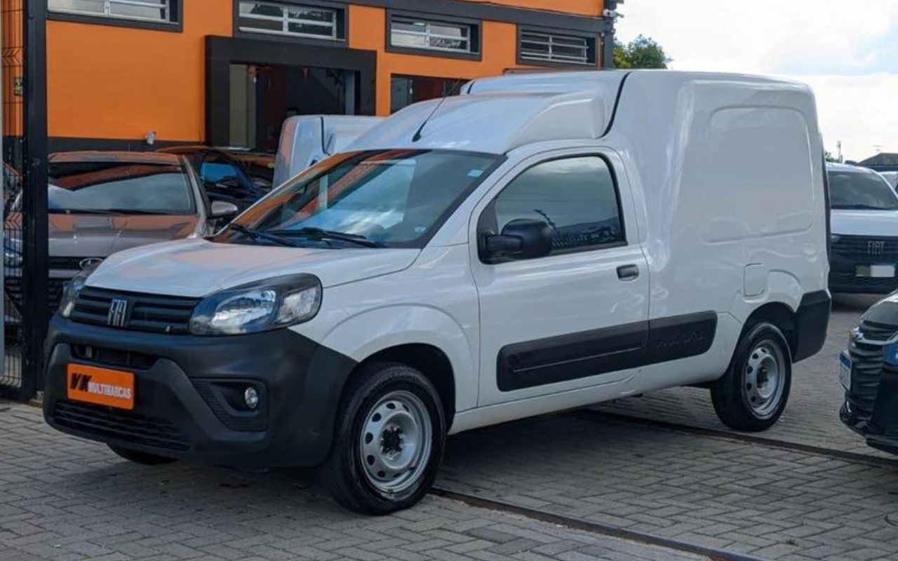 imagem-https://www.socarrao.com.br/sc-vehicle-images-prod/1140407/1777926067736-ODAwNTA3M18xNF9CXzY1YWJhYjgyZTkuanBlZw.jpeg
