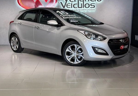 Hyundai i30 1.8 16V Aut. 5p 2015 Prata — foto 1 de 3
