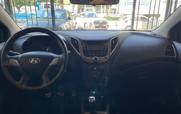 imagem-https://www.socarrao.com.br/sc-vehicle-images-prod/1141/1779296007632-7467756_2_B_bfc1aec437.jpeg