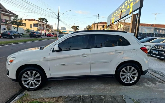 imagem-https://www.socarrao.com.br/sc-vehicle-images-prod/1141224/1783708474502-8054194_4_B_cf1ff19068.jpeg