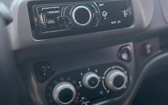 imagem-https://www.socarrao.com.br/sc-vehicle-images-prod/1141497/1789391377987-svNVZCqVujpDjZdcvHG7n4SZrYrrdFm5.jpg
