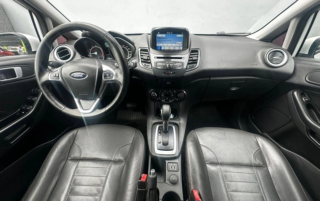 imagem-https://www.socarrao.com.br/sc-vehicle-images-prod/1141554/1789063981882-0251f6215d244d98bd1ebc6a1b3e1ba8_1777927336193.jpeg