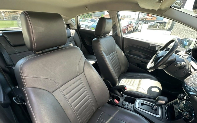 imagem-https://www.socarrao.com.br/sc-vehicle-images-prod/1141554/1789063981888-cd5cab96fbec4fe289e43b0b70d9a687_1788956099164.jpg