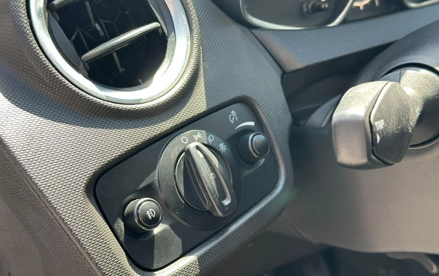 imagem-https://www.socarrao.com.br/sc-vehicle-images-prod/1141554/1789063981891-ee2d3e097d3d461cb50cc98d140837b3_1788956104028.jpg