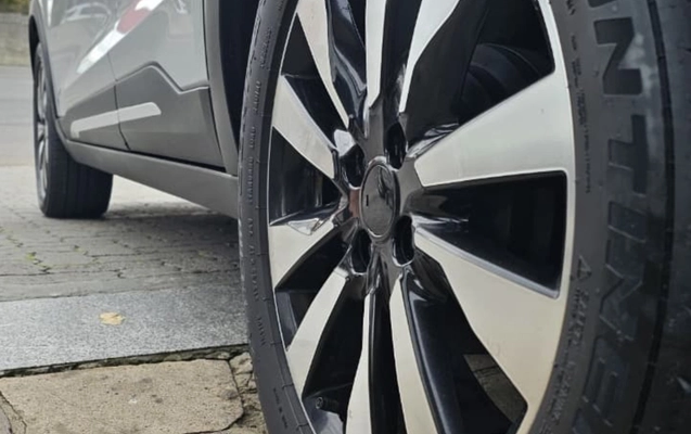 imagem-https://www.socarrao.com.br/sc-vehicle-images-prod/1143124/1777929825759-MGQyMDJkNWEtZDExYi00YjEzLTlmM2ItYmFkY2IxODY5OWVmLmpwZw.jpg