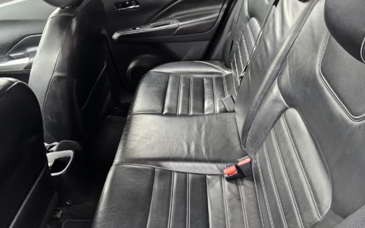 imagem-https://www.socarrao.com.br/sc-vehicle-images-prod/1143124/1777929826312-ZTdjYWE0NmYtMmFmNy00M2I4LWEzMzgtY2E5ZmY2NzRiMzY1LmpwZw.jpg
