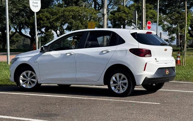 imagem-https://www.socarrao.com.br/sc-vehicle-images-prod/1146443/1782413280782-7906802_10_B_64da2518ea.jpeg