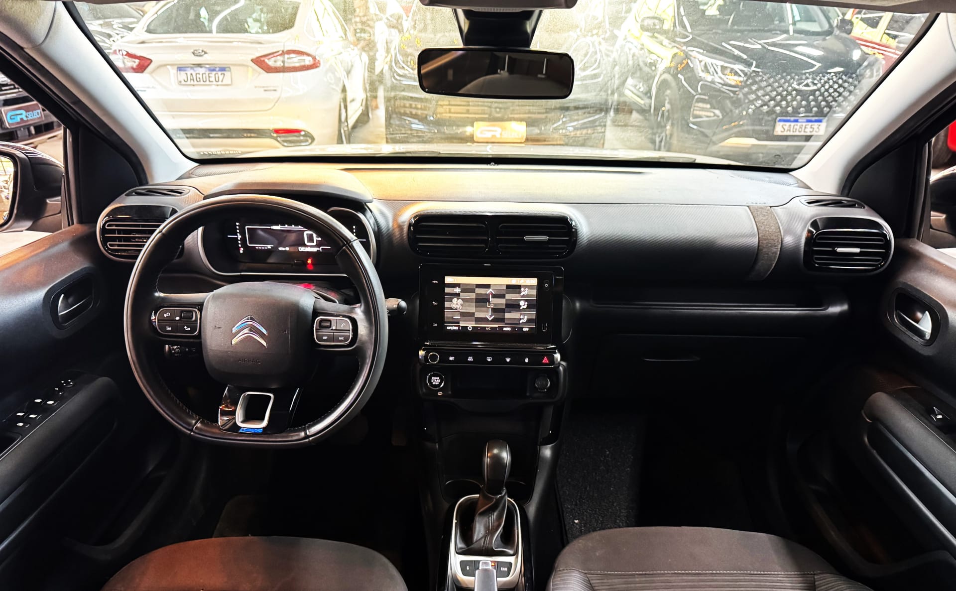 imagem-https://www.socarrao.com.br/sc-vehicle-images-prod/11526/1769987936582-7148384OR_1765406146_8_590.jpg