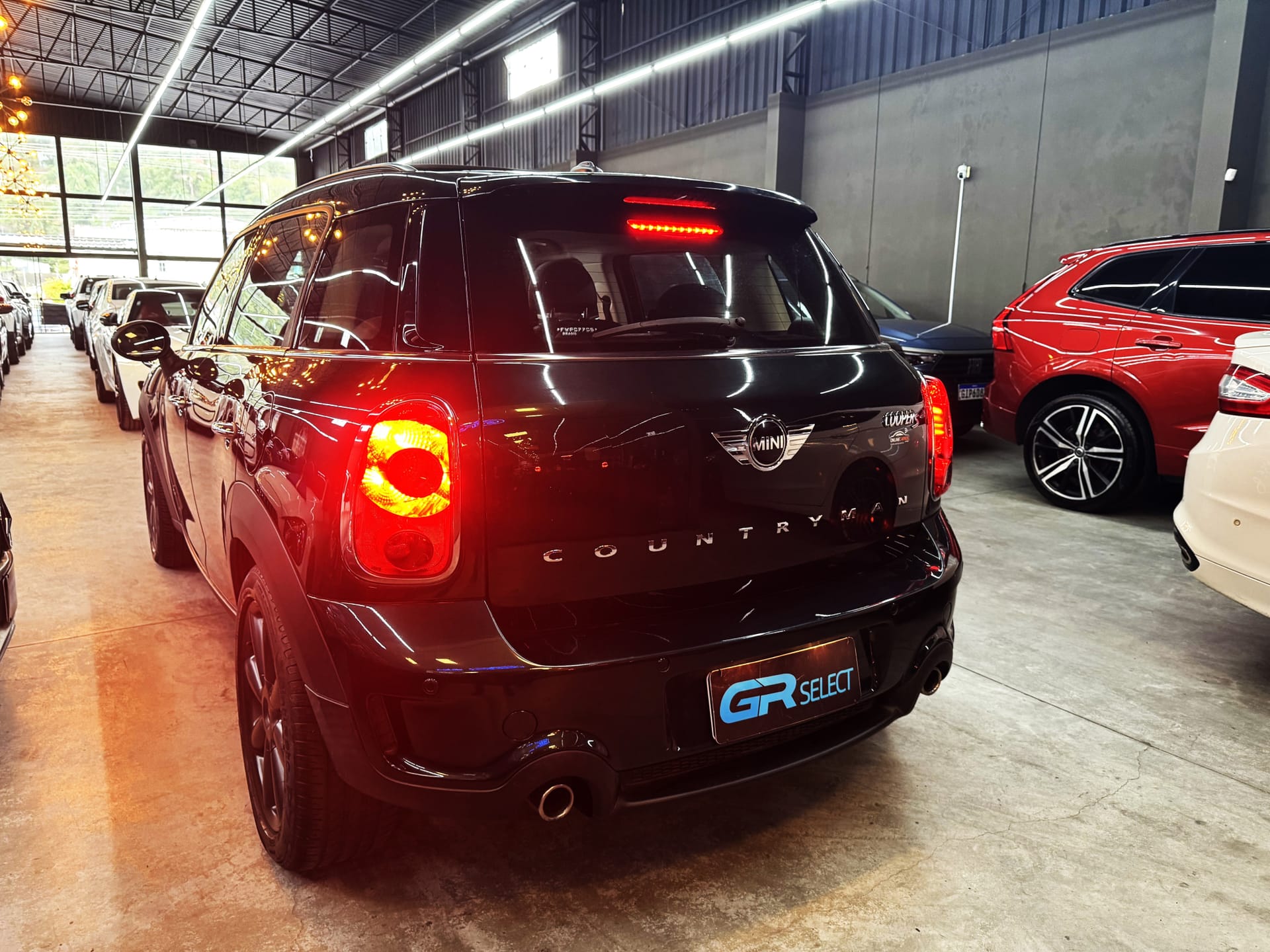 imagem-https://www.socarrao.com.br/sc-vehicle-images-prod/11530/1769987937426-7199229OR_1767373376_98_970.jpg