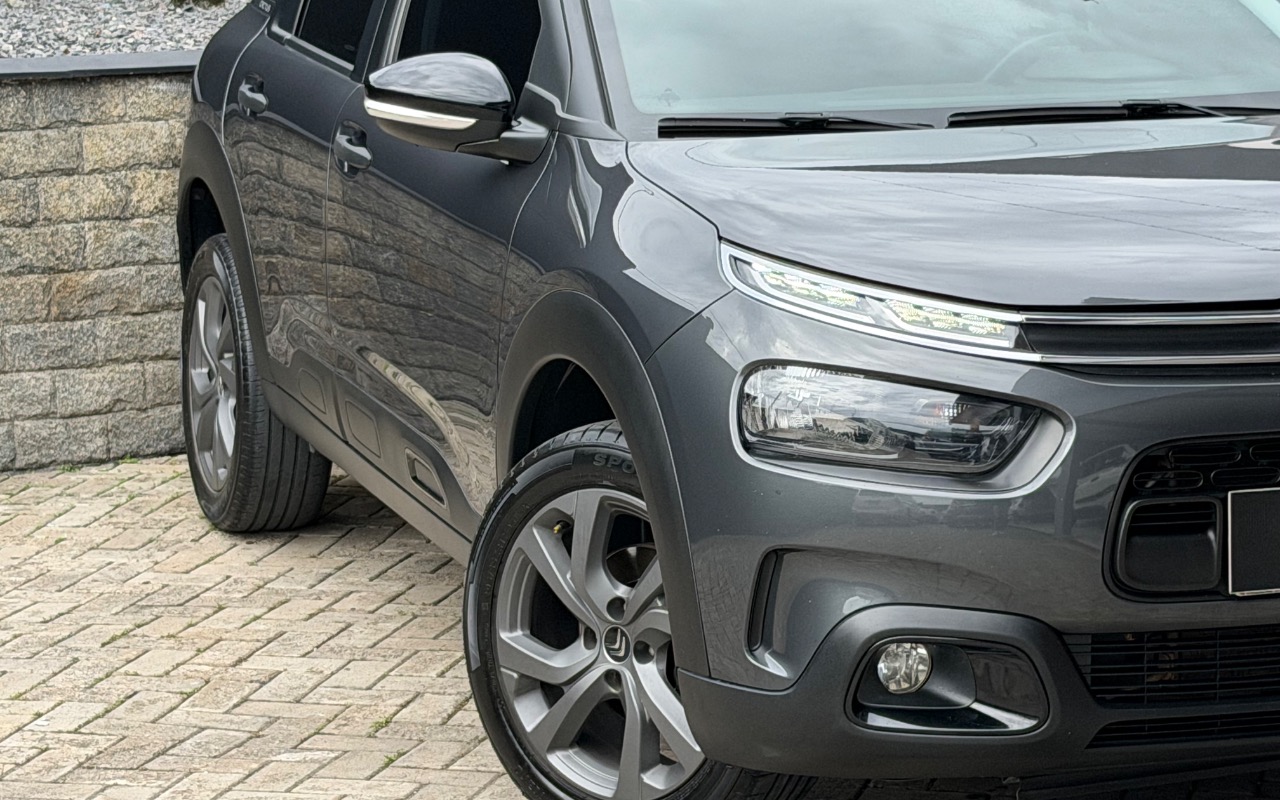 imagem-https://www.socarrao.com.br/sc-vehicle-images-prod/1153044/1777946939450-SU1HXzk4OTAuanBlZw.jpeg