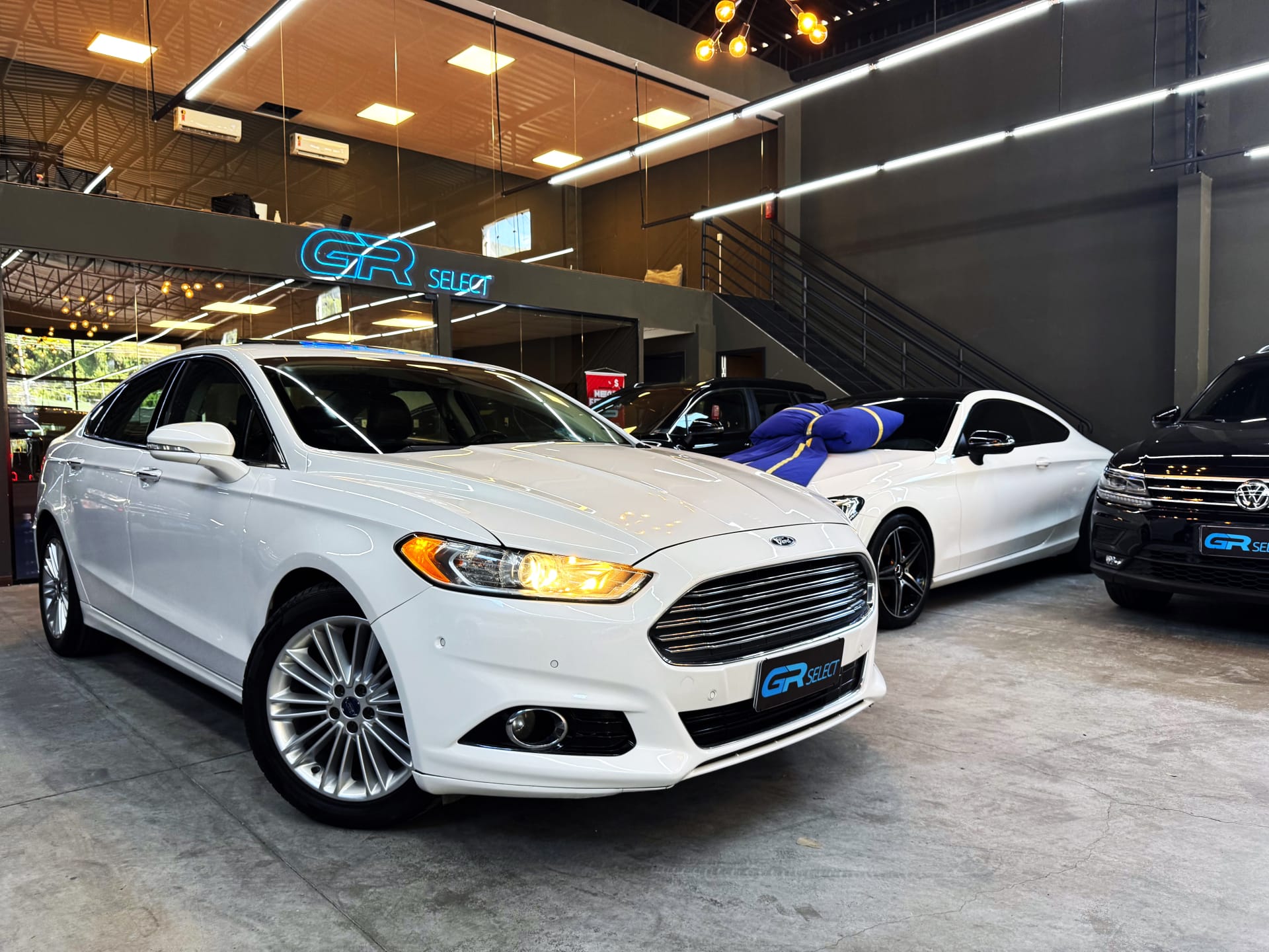 Ford Fusion 2014 Branco — foto 1 de 3