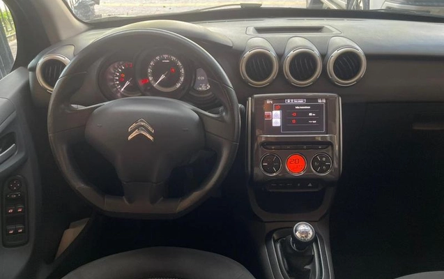 imagem-https://www.socarrao.com.br/sc-vehicle-images-prod/1163860/1780076683577-8030134_7_B_c9e931833f.jpeg