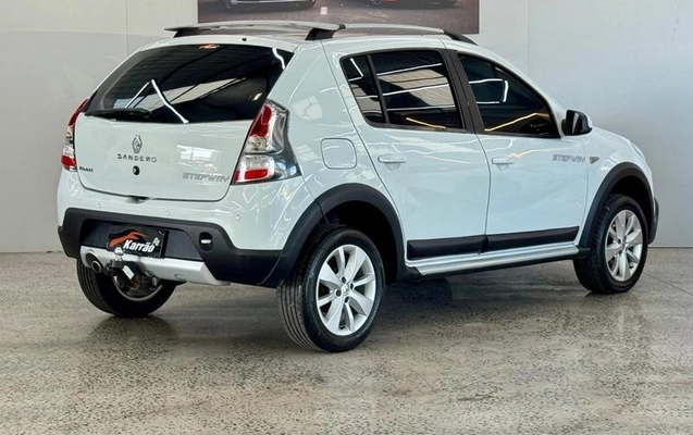 imagem-https://www.socarrao.com.br/sc-vehicle-images-prod/1164803/1782478173798-7845075_3_B_b950e7a6b7.jpeg