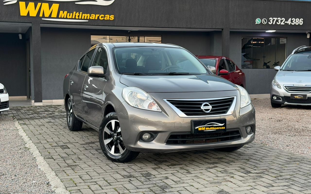 Nissan VERSA SL 1.6 16V Flex Fuel 4p Mec. na cor Cinza em Pinhais / PR - 1164925