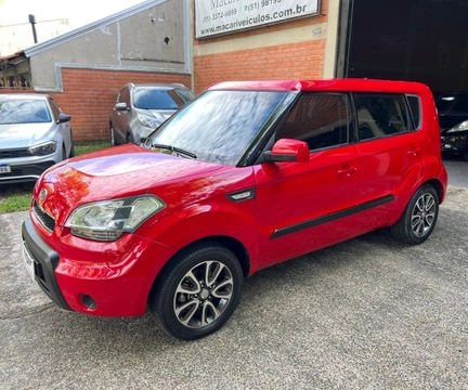 Kia SOUL 2010 Vermelho — foto 1 de 3