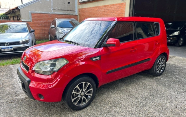 imagem-https://www.socarrao.com.br/sc-vehicle-images-prod/1167006/1777989603092-Wu6JmePPUQ0b209Gw1GnBr1ysJw4auFG.jpg