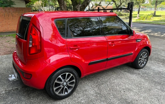 imagem-https://www.socarrao.com.br/sc-vehicle-images-prod/1167006/1777989603095-AXGCNEkL3vZOBTNP6xSztmXdW4R4fqyu.jpg
