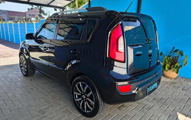 imagem-https://www.socarrao.com.br/sc-vehicle-images-prod/1169584/1785358524508-8056229_8_B_fce57947df.jpeg