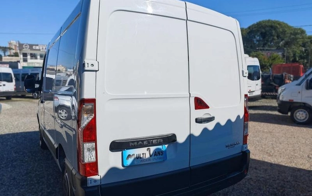 imagem-https://www.socarrao.com.br/sc-vehicle-images-prod/1169842/1779383390574-7964618_10_B_b1c2b5318e.jpeg