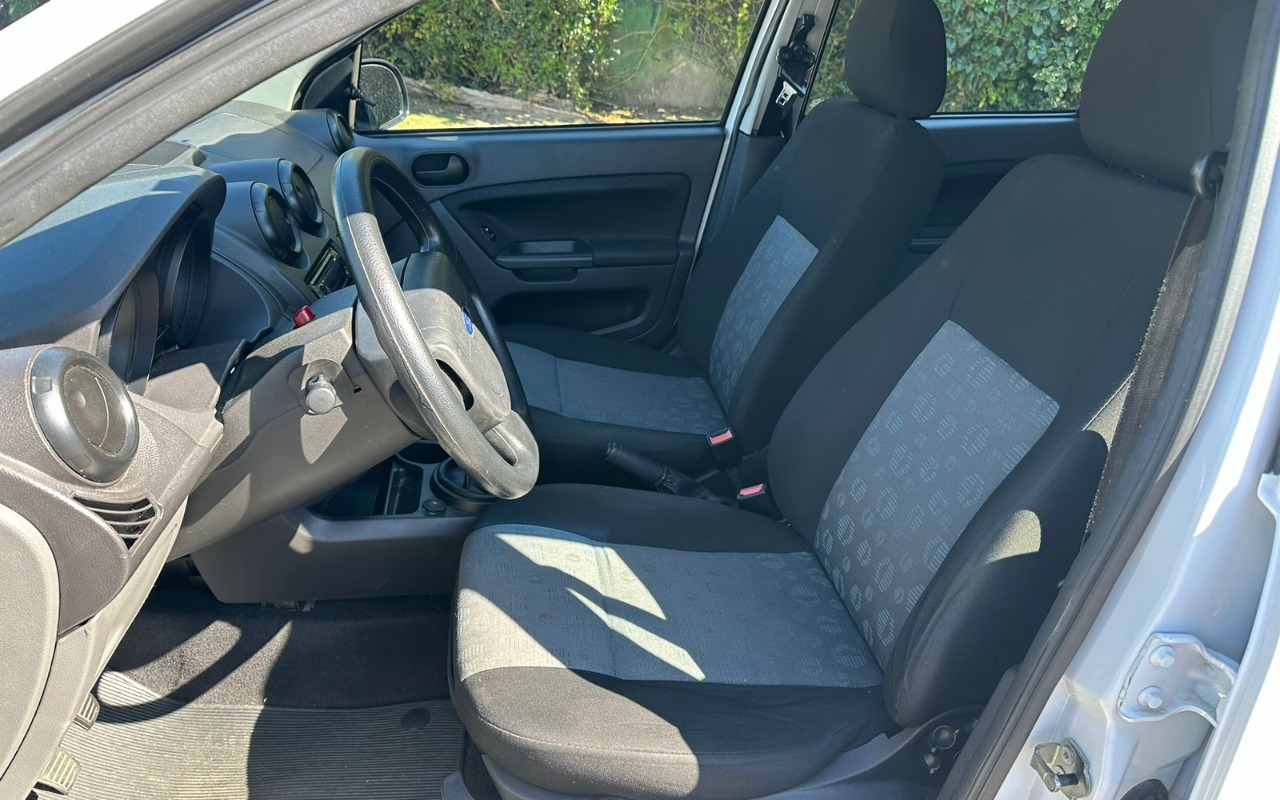 imagem-https://www.socarrao.com.br/sc-vehicle-images-prod/1170616/1777995688304-V2hhdHNBcHAgSW1hZ2UgMjAyNi0wNS0wNSBhdCAxMS4wMi41MiAoNikuanBlZw.jpeg
