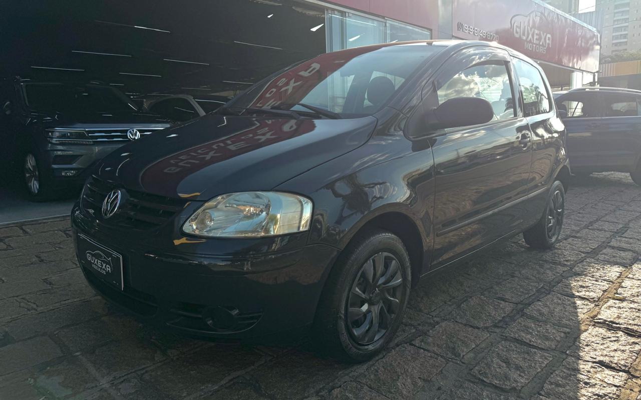 Volkswagen Fox City 1.0Mi/ 1.0Mi Total Flex 8V 3p na cor Preto em Indaiatuba / SP - 1171473