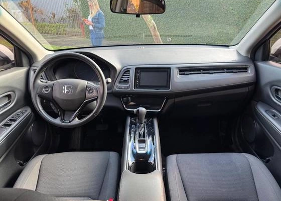 imagem-https://www.socarrao.com.br/sc-vehicle-images-prod/1172743/1777999240301-honda-hrv-1.5-16v-turbo-gasolina-touring-4p-automatico-wmimagem10215851782.jpg