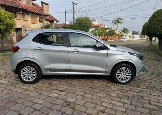 imagem-https://www.socarrao.com.br/sc-vehicle-images-prod/1172746/1777999241750-fiat-argo-1.0-firefly-flex-drive-manual-wmimagem09134151152.jpg