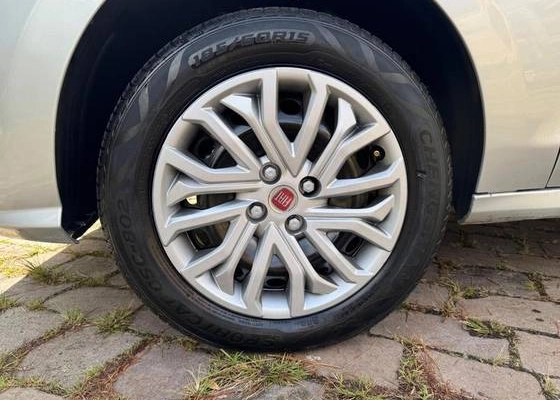 imagem-https://www.socarrao.com.br/sc-vehicle-images-prod/1172746/1777999241753-fiat-argo-1.0-firefly-flex-drive-manual-wmimagem09134455827.jpg
