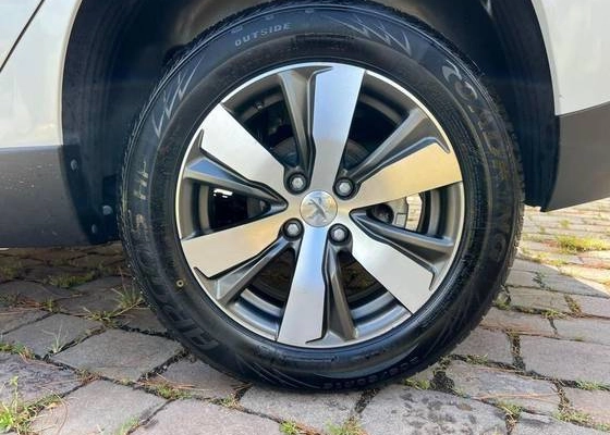 imagem-https://www.socarrao.com.br/sc-vehicle-images-prod/1172750/1777999242942-peugeot-2008-1.6-16v-flex-griffe-4p-manual-wmimagem16061786774.jpg