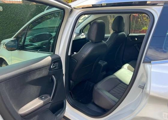 imagem-https://www.socarrao.com.br/sc-vehicle-images-prod/1172750/1777999242943-peugeot-2008-1.6-16v-flex-griffe-4p-manual-wmimagem16062187918.jpg