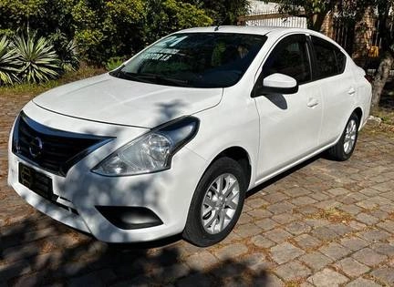 Nissan VERSA 2021 Branco — foto 1 de 3