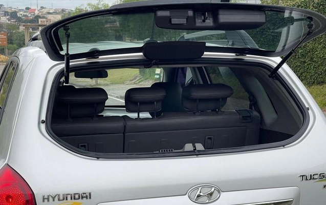 imagem-https://www.socarrao.com.br/sc-vehicle-images-prod/1173151/1782148597384-8056700_8_B_cc35094380.jpeg
