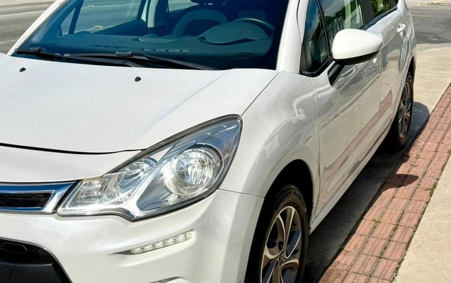 imagem-https://www.socarrao.com.br/sc-vehicle-images-prod/1174226/1781641548526-003_46dfbbd22b88f3ef594e7e3455a95194.jpeg