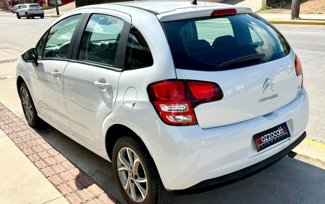 imagem-https://www.socarrao.com.br/sc-vehicle-images-prod/1174226/1781641548528-003_d2300cbeb1e5d5f4dcf211860044cc13.jpeg